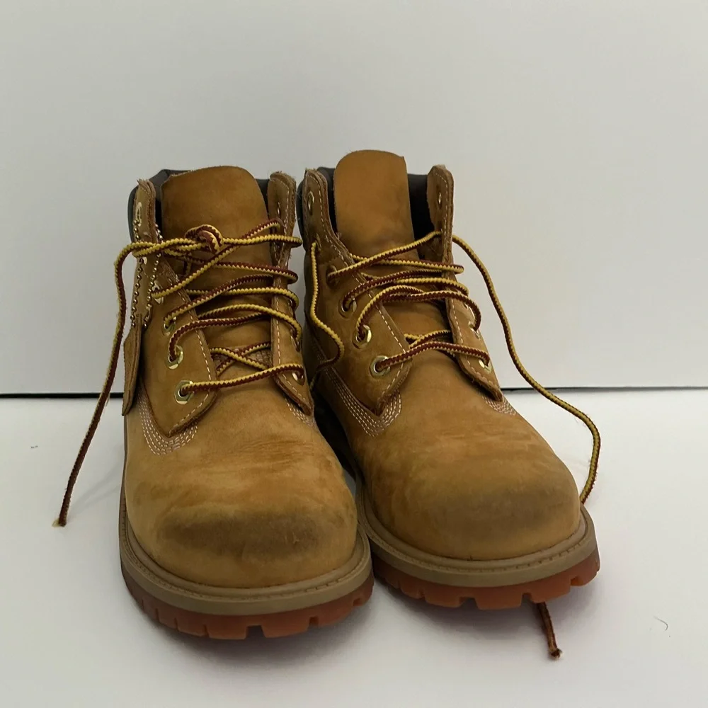 Timberland 6-Inch Premium Waterproof Wheat Nubuck Boots Toddler Size 13‎